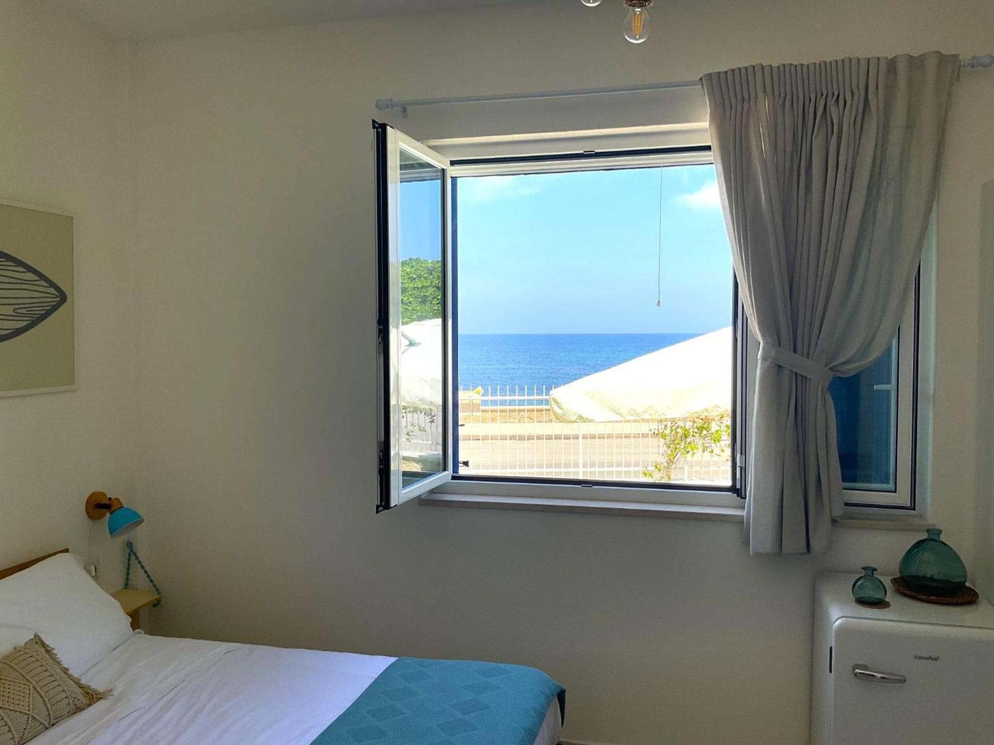 12 Passi Dal Mare Hotel Бари Екстериор снимка