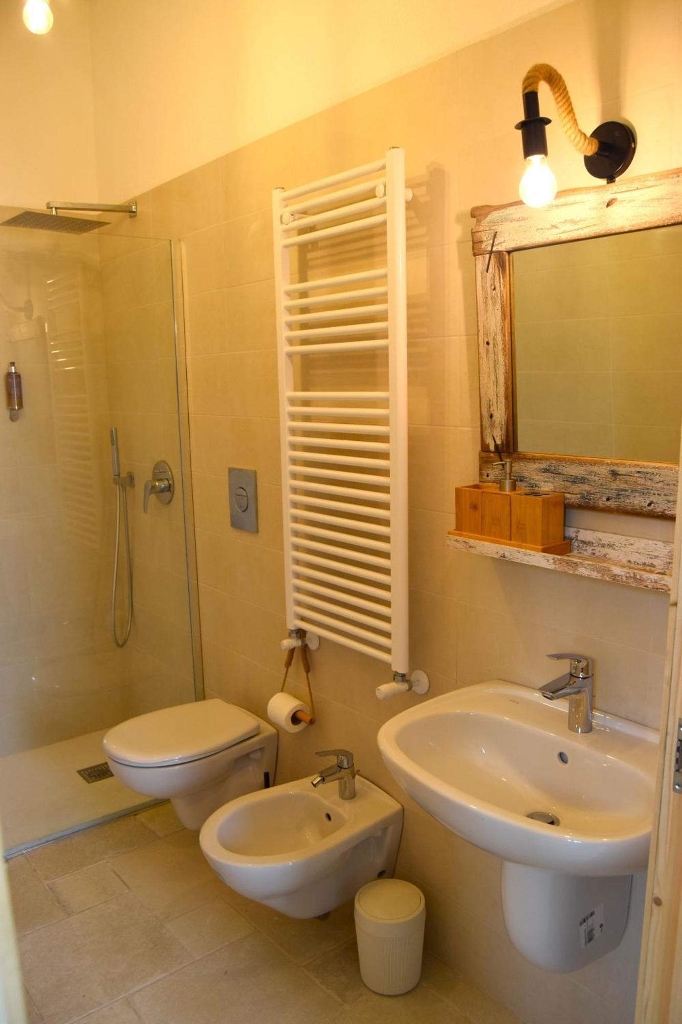 12 Passi Dal Mare Hotel Бари Екстериор снимка
